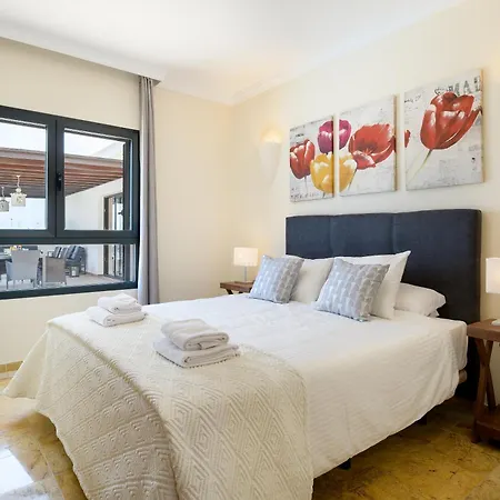 Hipoclub Delux Faro Park 189 فيلة