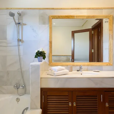 Hipoclub Delux Faro Park 189 فيلة *